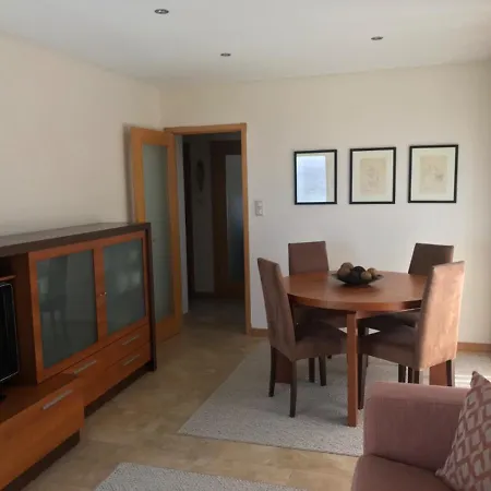 Beachfront With Sea View Apartment *