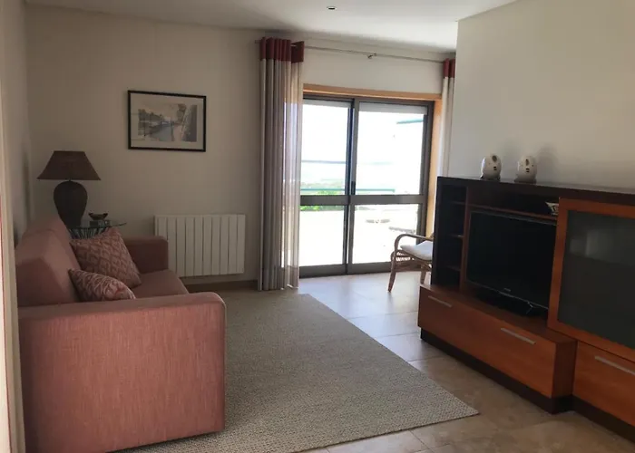 Beachfront With Sea View Apartment Azurara